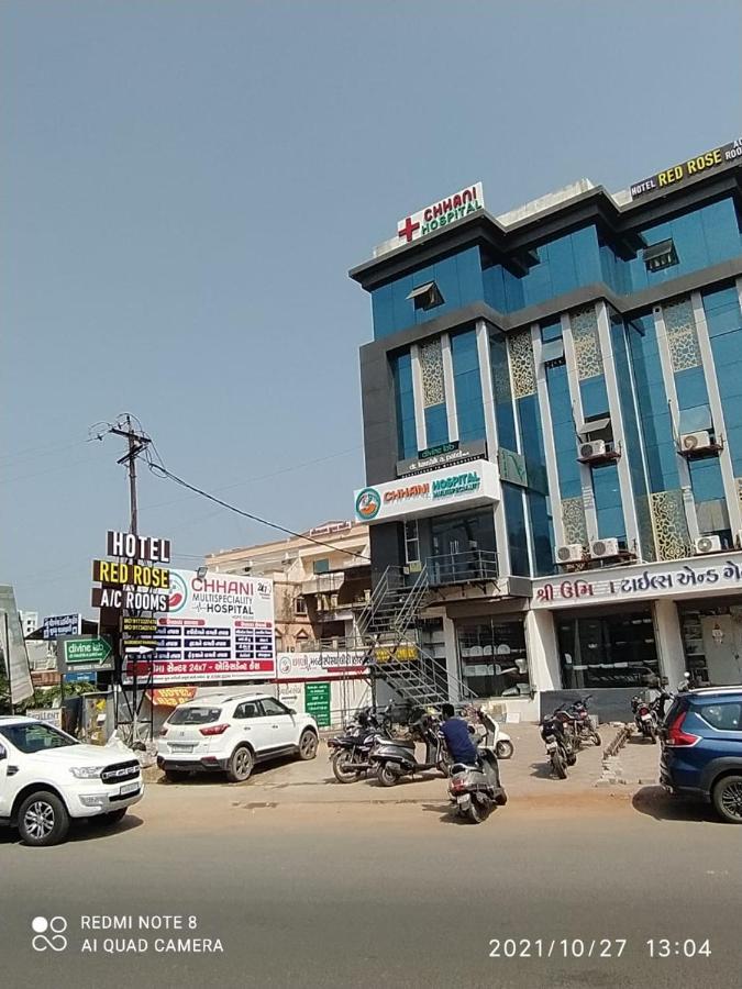 Hotel Red Rose Vadodara Extérieur photo