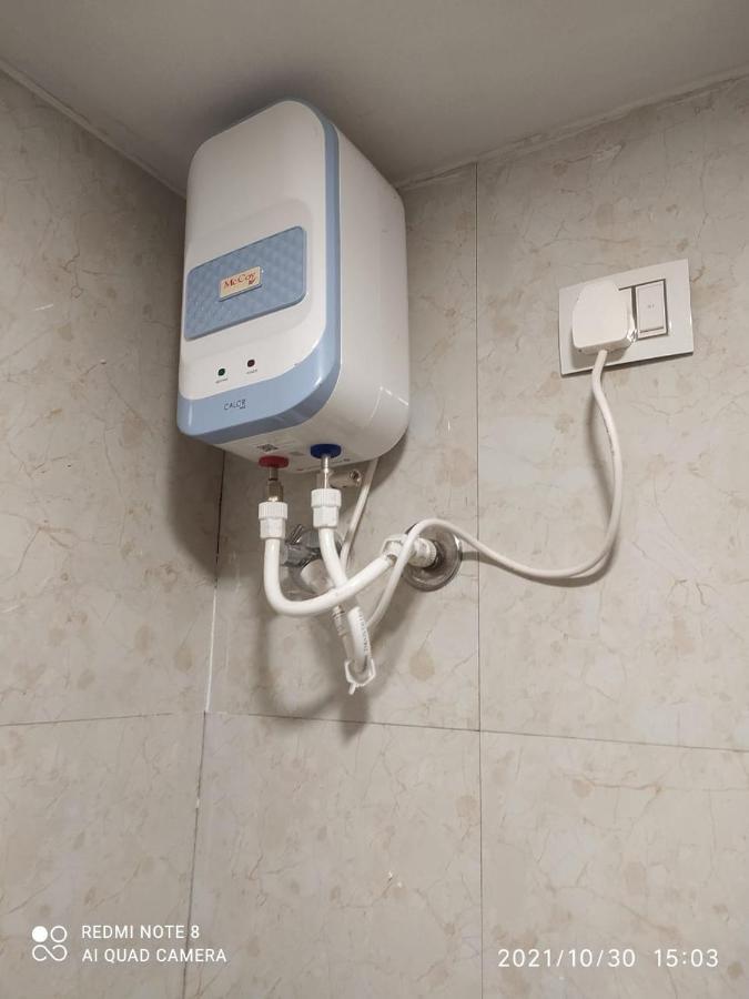 Hotel Red Rose Vadodara Extérieur photo